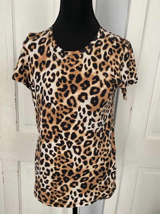 PINK Victoria's Secret Tops - PINK Victoria's Secret Leopard Print Short Sleeve Tee - Brown & Black
